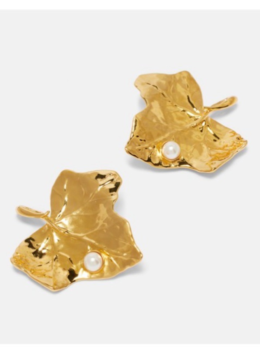 Oscar de la Renta • Ivy Leaf with Pearl Gold Plated Clip- on Earrings - Picture 1 of 15
